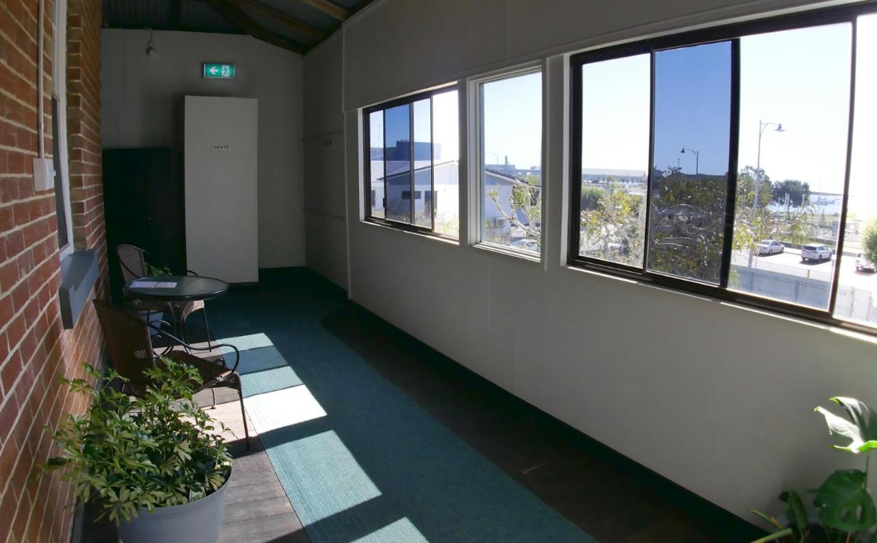 Backpackers * Geraldton